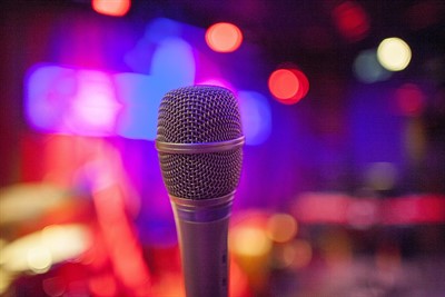 microphone-4697050_1280